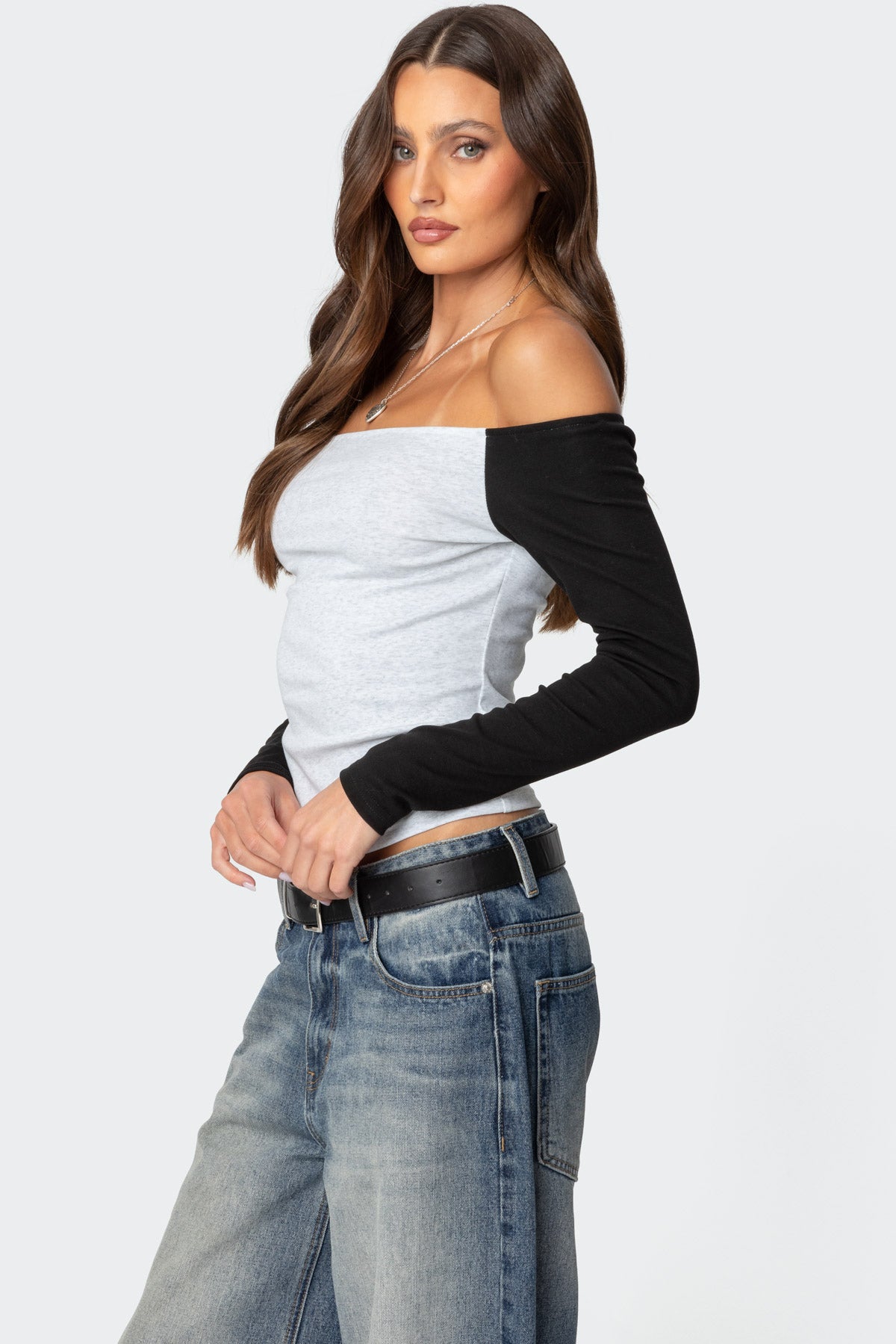 Contrast Off Shoulder Top - Image 3