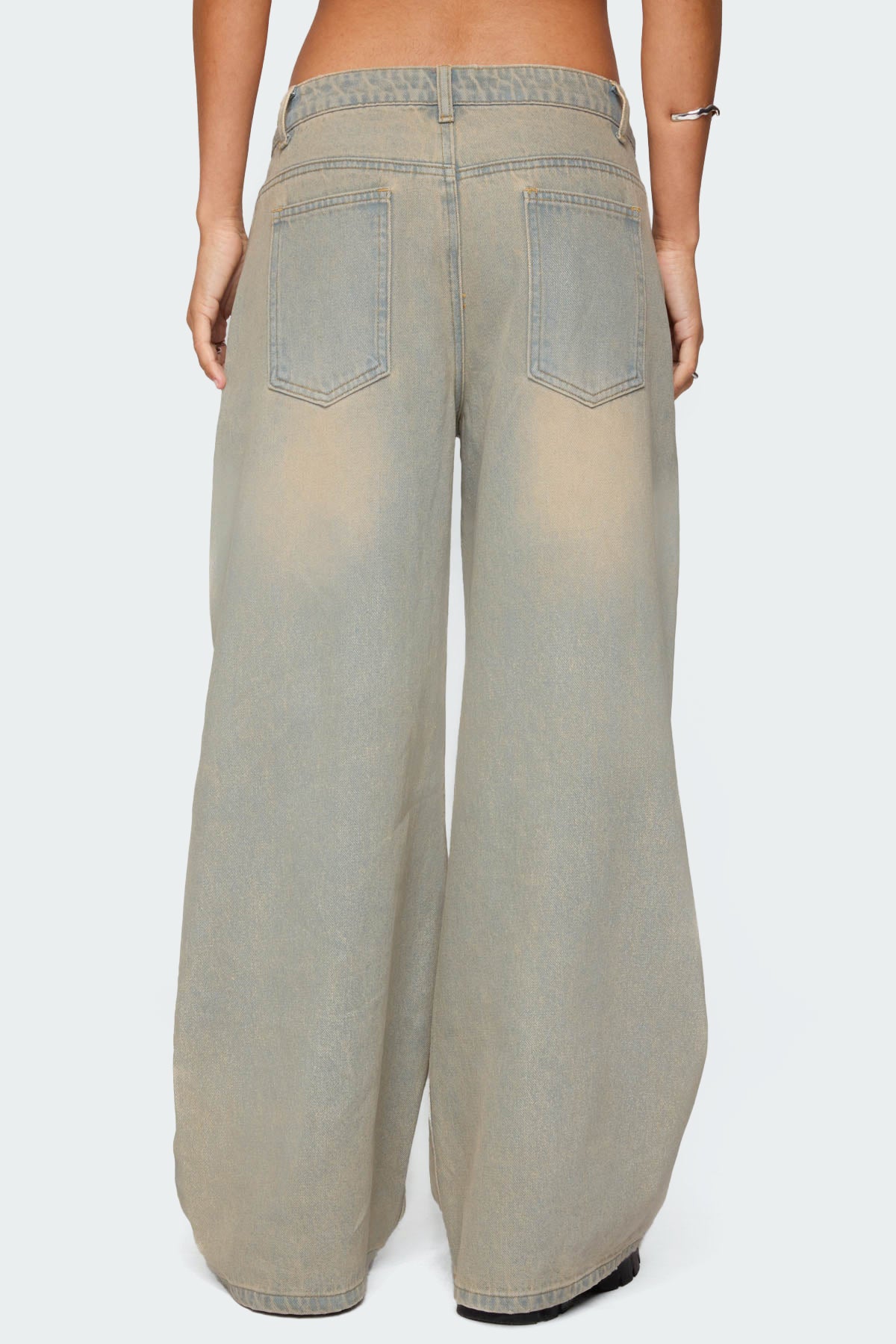 Santi Low Rise Wide Leg Jeans - Image 4