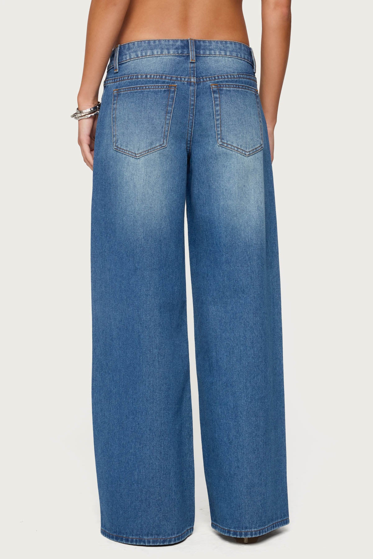 Linden Low Rise Baggy Jeans - Image 4
