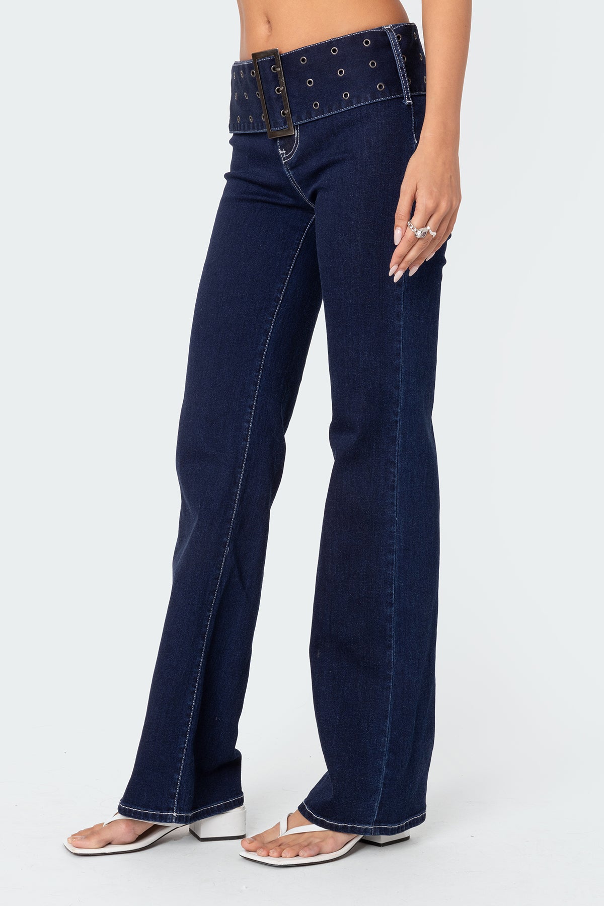 Buckle Belt Washed Flared Jeans - Image 4