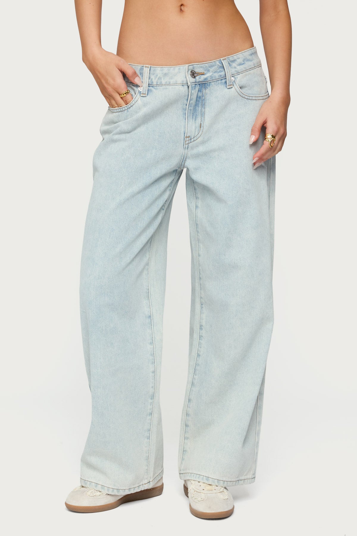 Petite Bow Pocket Relaxed Jeans - Image 3