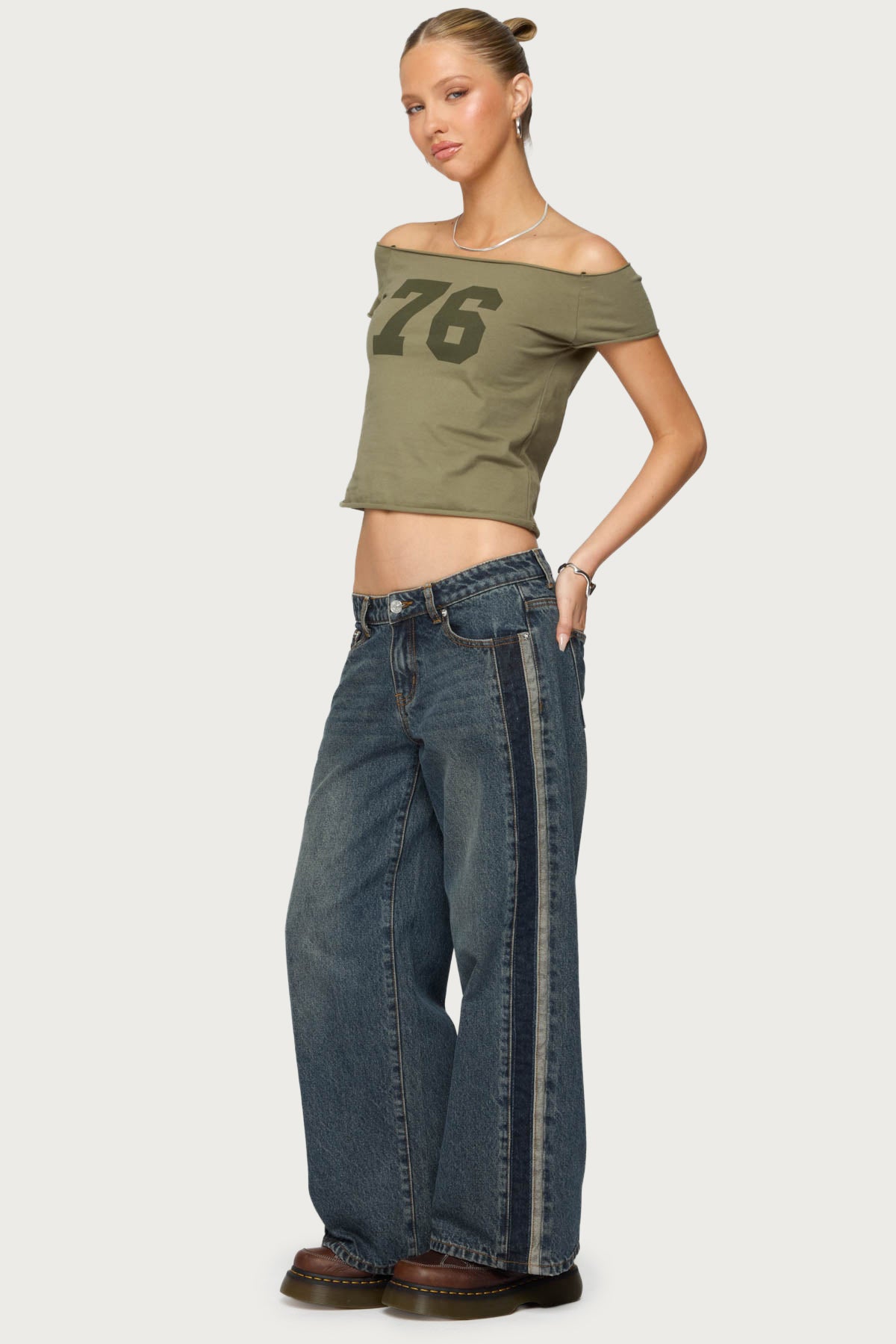 Petite Contrast Panel Low Rise Jeans - Image 3