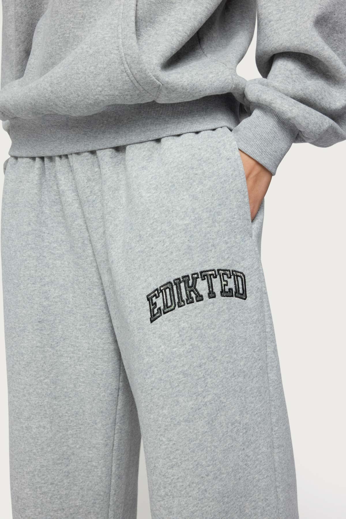 Camo Crush Edikted Sweatpants - Image 2