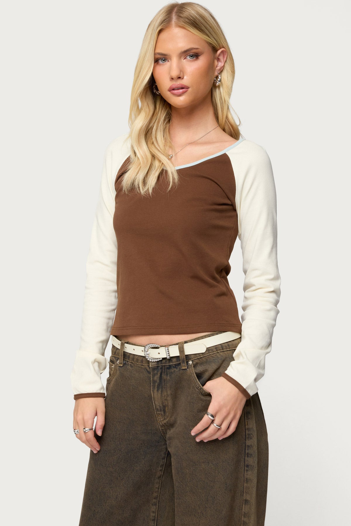 Ronie Contrast Raglan Top - Image 3
