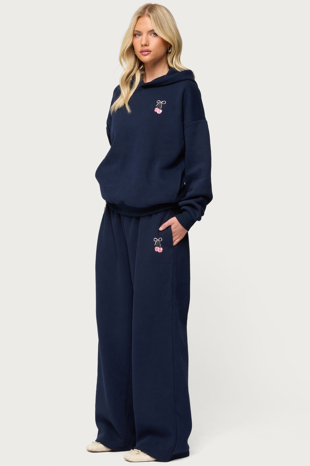 I Don't Chase I Attract Sweatpants - Image 3