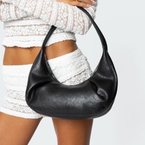 So Chic Faux Leather Shoulder Bag