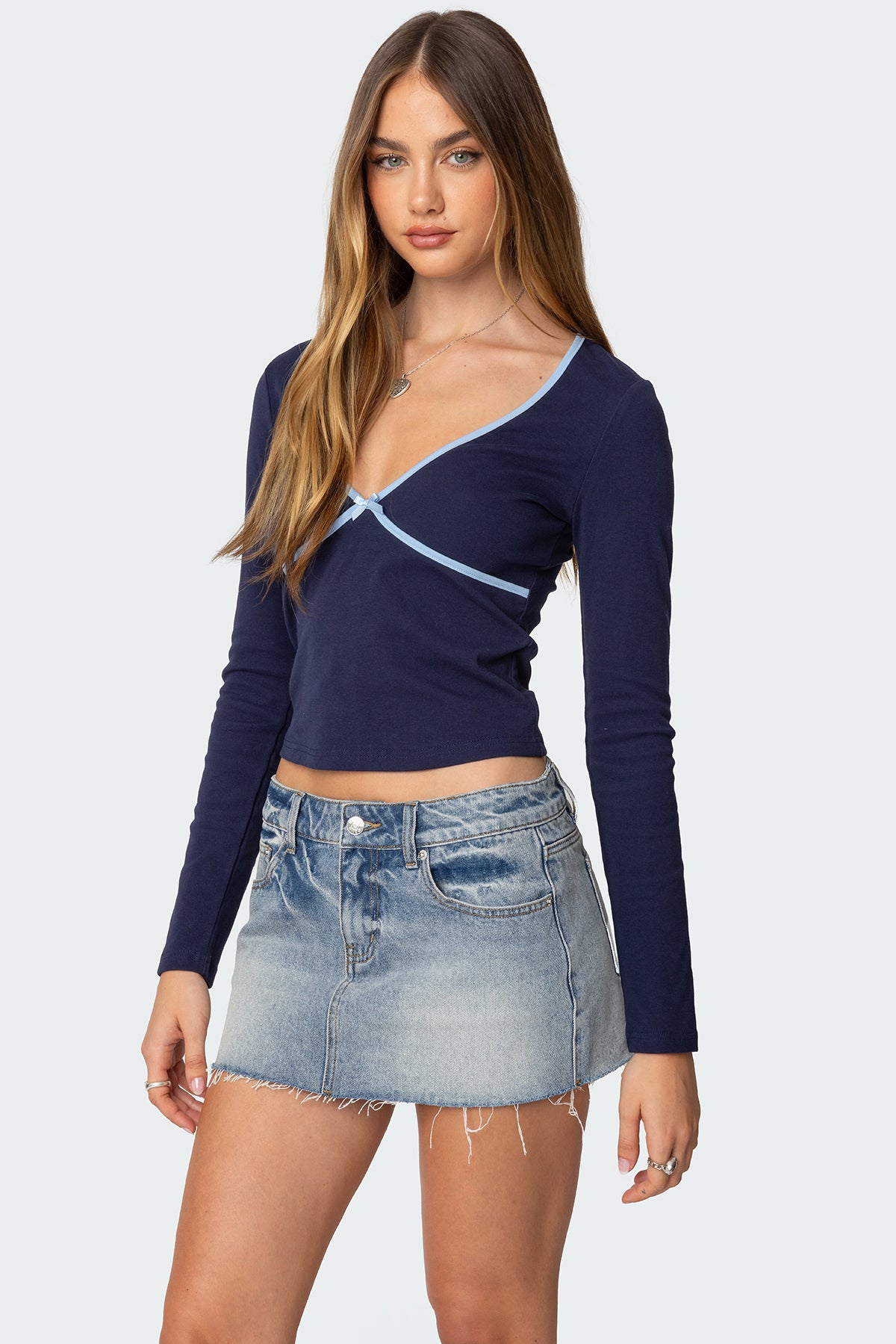 Corie Contrast V Neck Top - Image 4