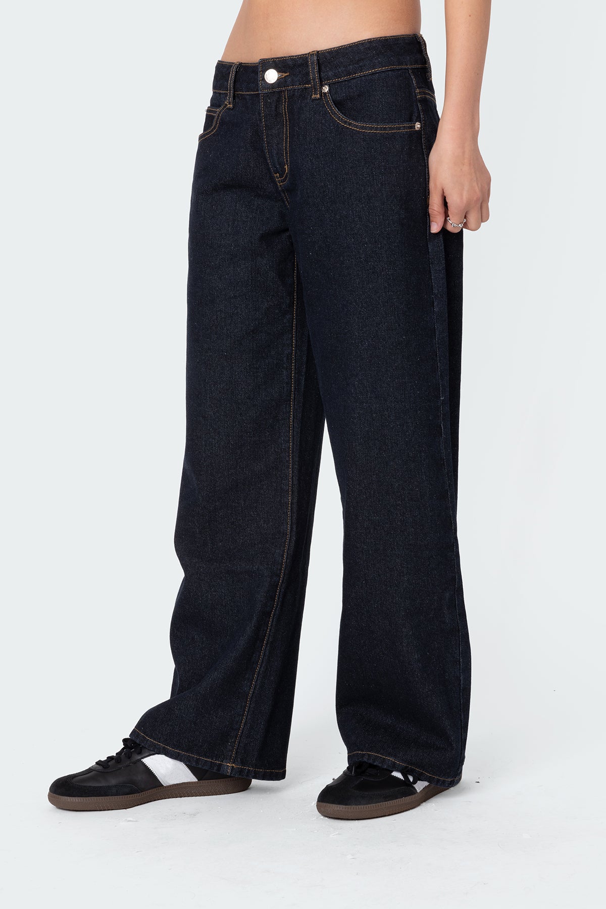 Petite Raelynn Washed Low Rise Jeans - Image 4