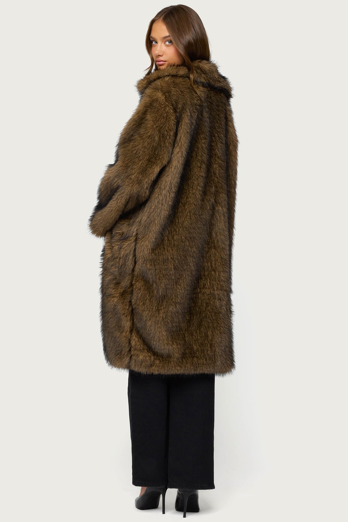 Saphira Oversized Faux Fur Maxi Coat - Image 6
