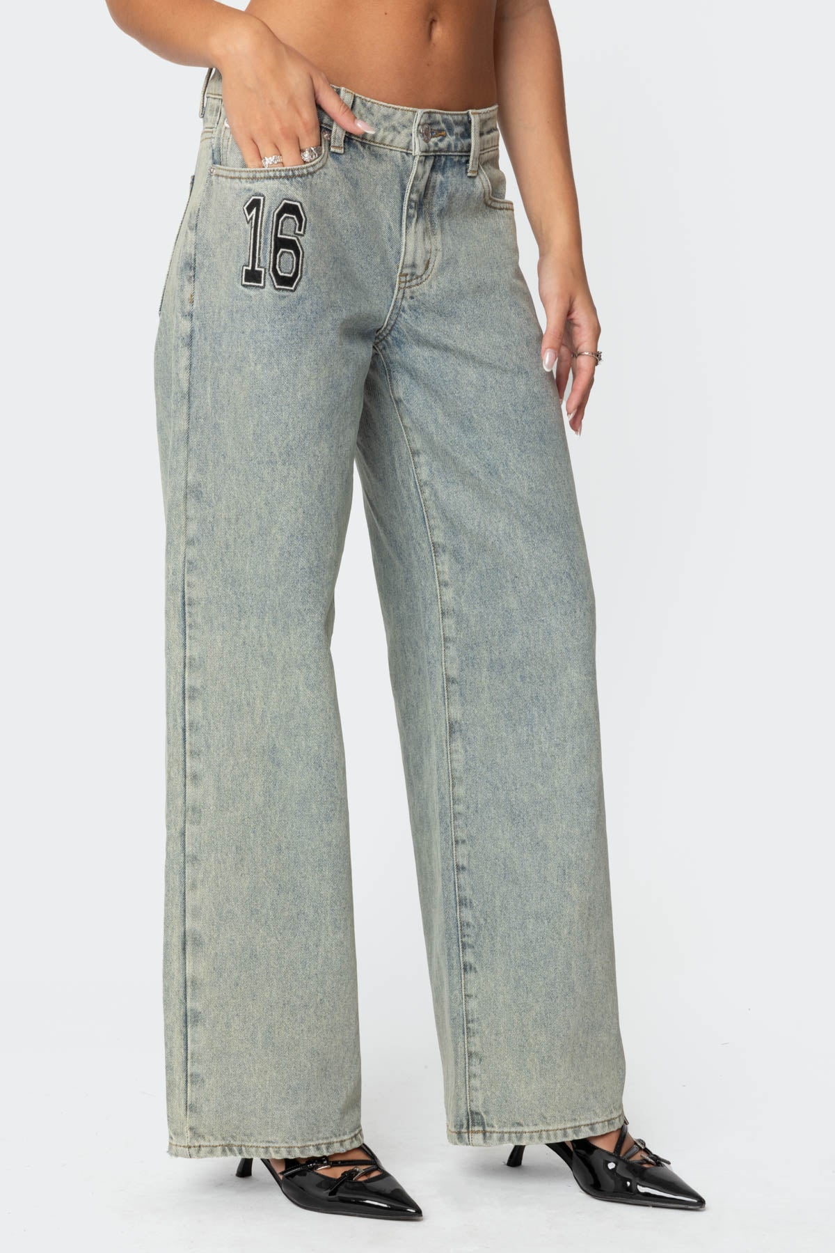 16 Vintage Acid Wash Jeans - Image 4