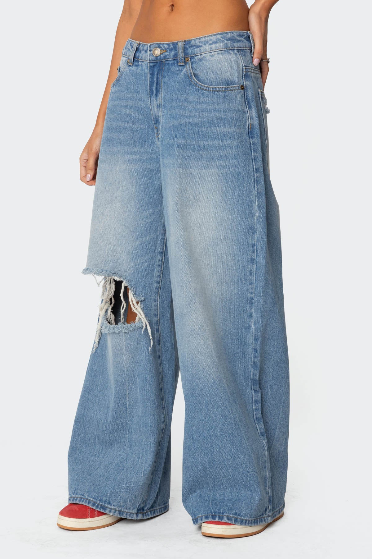 Distressed Low Rise Baggy Jeans - Image 3