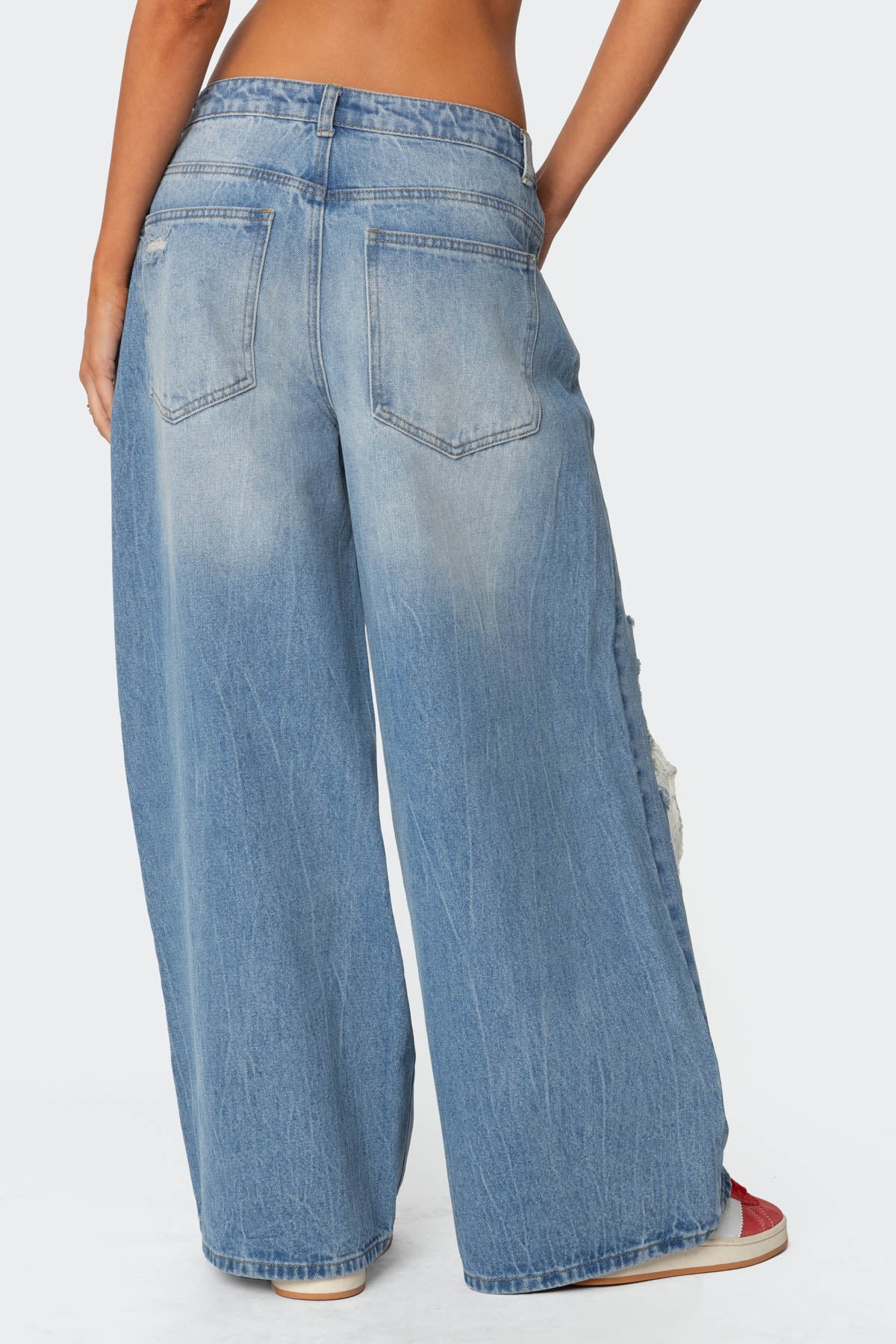 Distressed Low Rise Baggy Jeans - Image 4