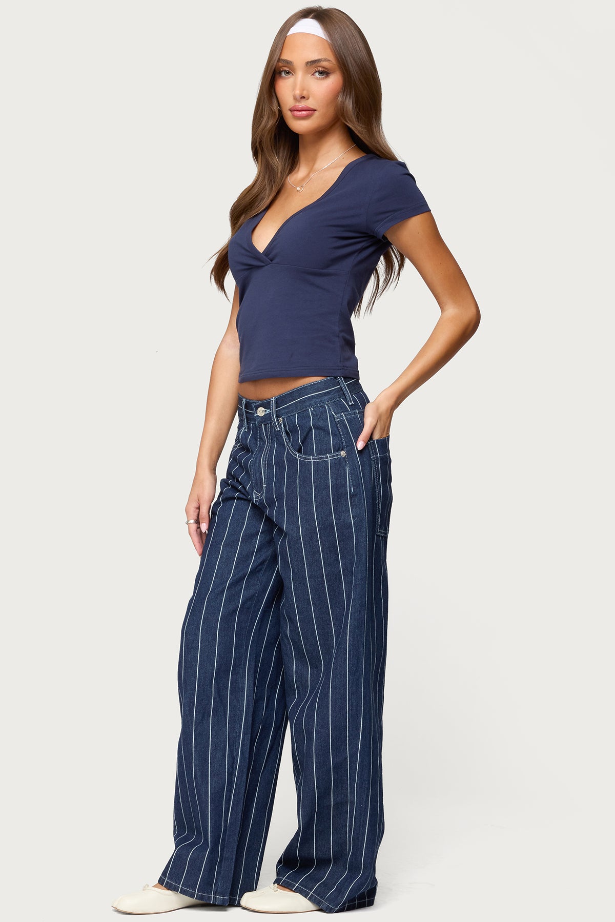 Merinda V Neck T Shirt - Image 4